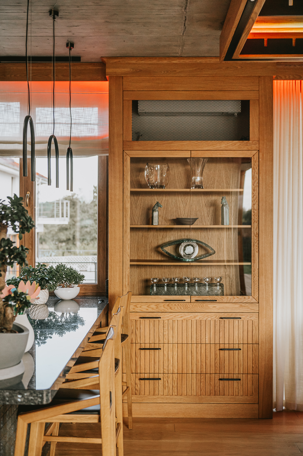 Witryna dębowa na zamówienie